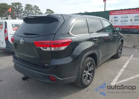 2018 Toyota Highlander Le from USA, damaged, VIN 5TDBZRFH6JS842677